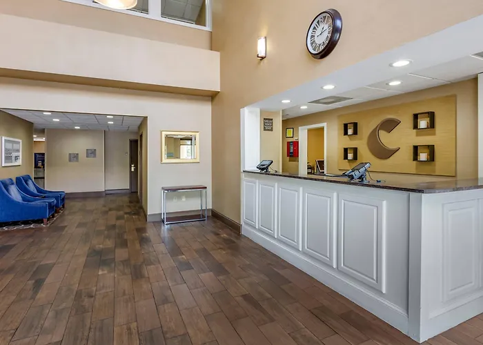 Comfort Suites At The University